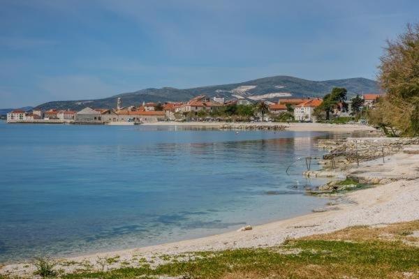 Apartment In Kastel Novi With Terrace, Air Conditioning, Wifi, Washing Machine 5104-2 Kaštela Kültér fotó